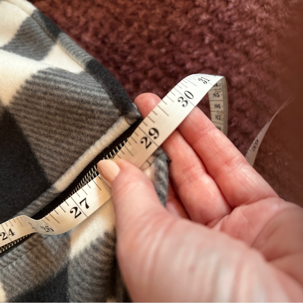 Flannel Poncho - Picture 9 of 10